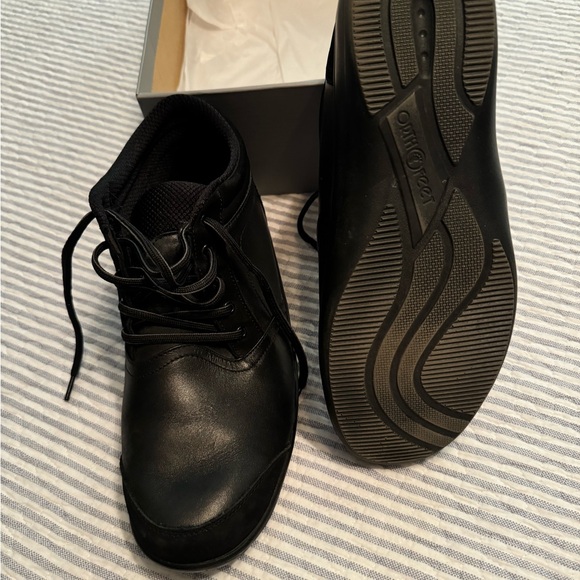 Vionic Boots - Picture 2 of 5